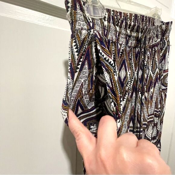 H&M Women's Maxi Geometric Viscose Elastic Waist Boho Crinkled Skirt Sz 12 - Picture 8 of 13